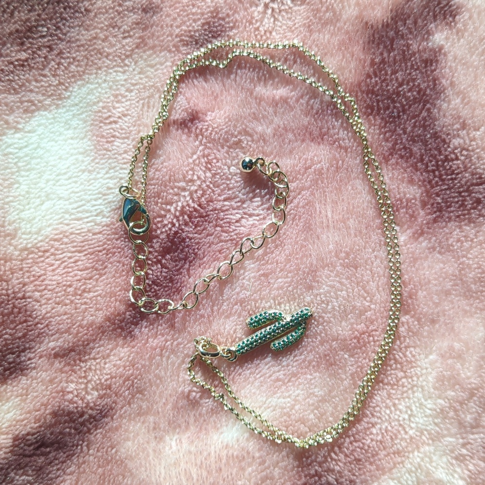 Rocks Box Sophie Harper cactus necklace